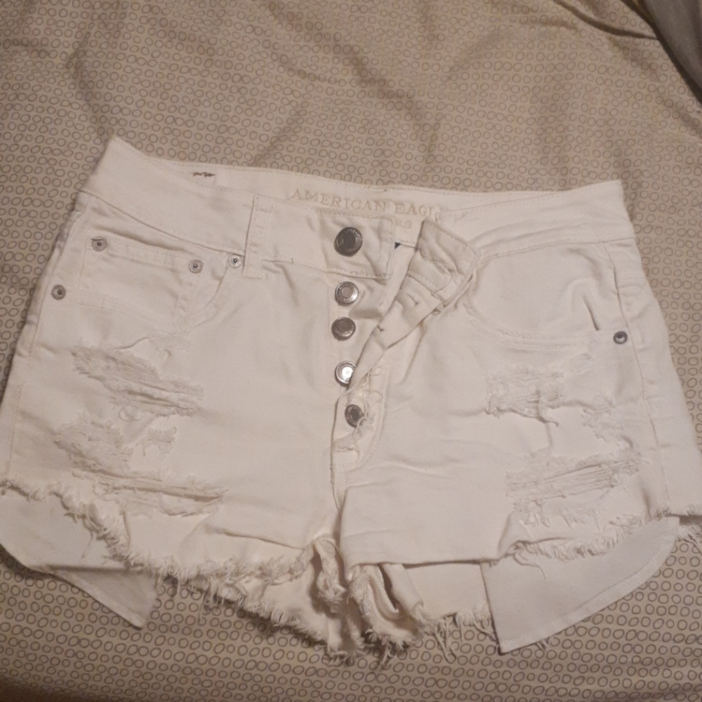 AMERICAN EAGLE HI-RISE FESTIVAL SHORTS